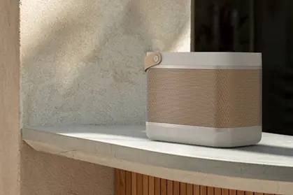 „Nie spotkaliśmy jeszcze tak dobrze brzmiącego głośnika mobilnego” – test Bang & Olufsen Beolit 20 w „Audio-Video” Ostatnia szansa