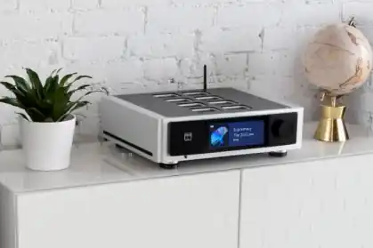„Atrakcyjny wizualnie prądowy mocarz” – test wzmacniacza NAD M33 na portalu Soundrebels Oferta limitowana