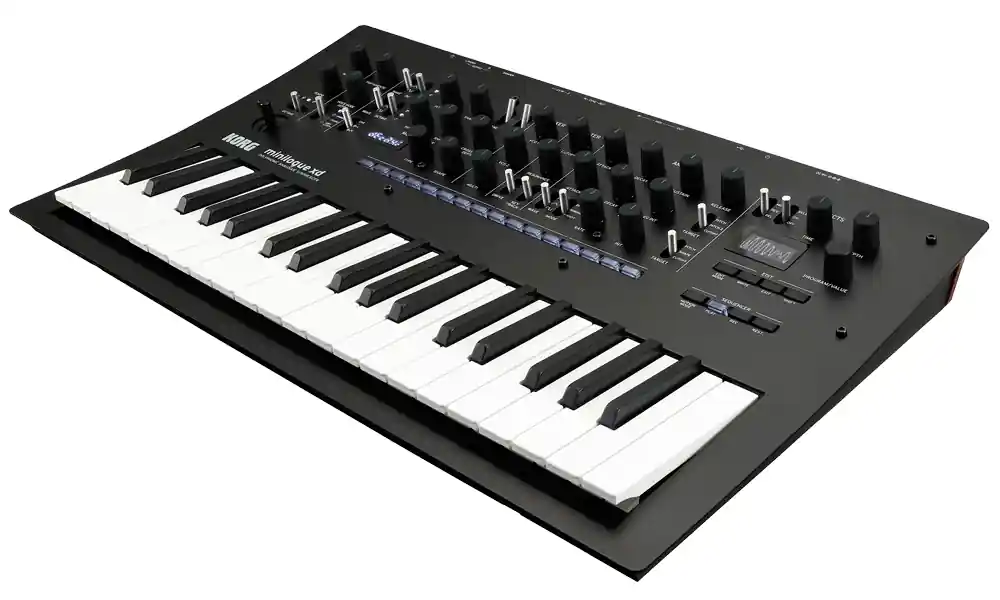 Tani KORG MINILOGUE XD - analogowy polifoniczny syntezator nowej generacji